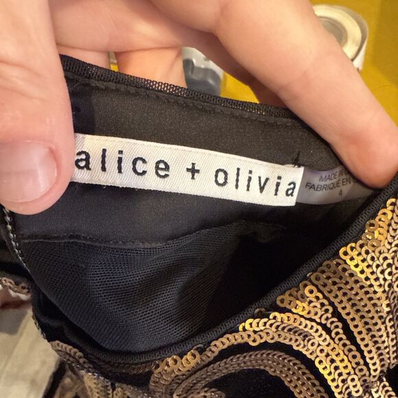 Alice + Olivia Inka Sequin Party Dress Black Velvet Gold Size 4 Party NYE - Picture 5 of 9